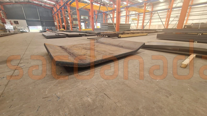 2000 ton abkant preste bükülmüş 70mm S355J2+N (ST52) ağır sanayi sacı.
